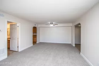 Photo #5: 6456753 Listing