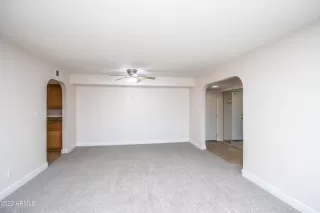 Photo #6: 6456753 Listing