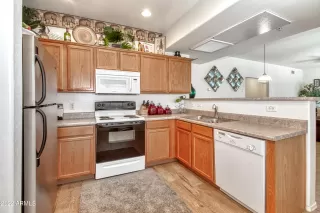 Photo #6: 6457006 Listing 