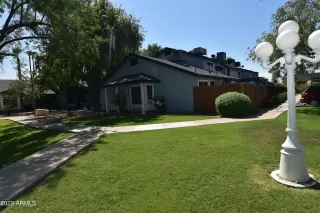 Photo #4: 6457117 Listing