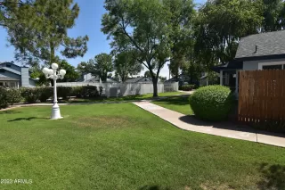 Photo #6: 6457117 Listing