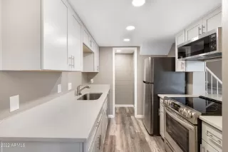 Photo #5: 6457162 Listing 