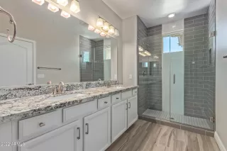 Photo #6: 6457352 Listing