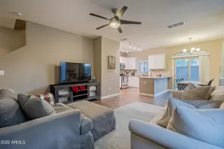 Photo #2: 6457429 Listing