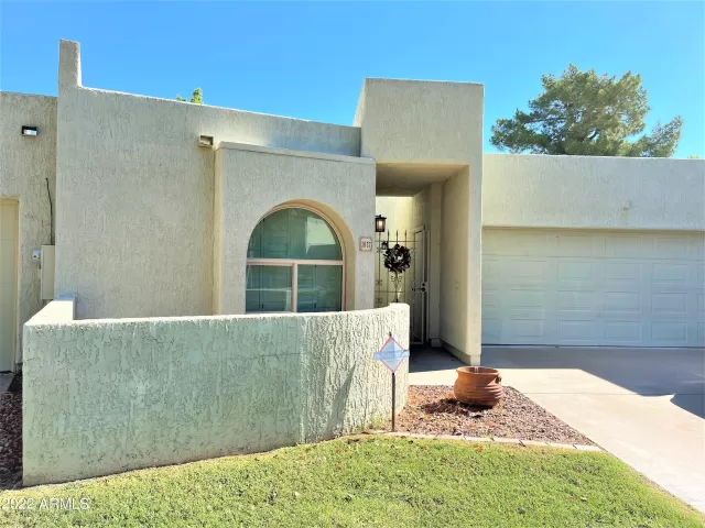 MLS: 6457542 Condo For Sale