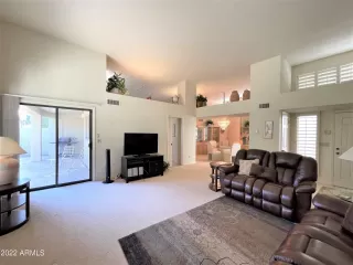 Photo #4: 6457542 Listing