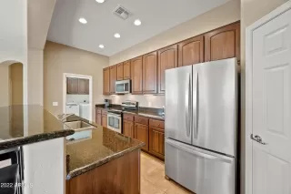 Photo #4: 6457610 Listing