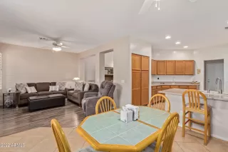 Photo #6: 6457763 Listing