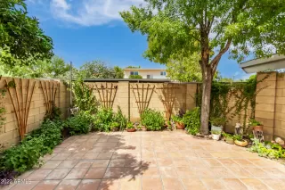 Photo #2: 6457957 Listing 