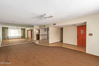 Photo #6: 6457957 Listing 