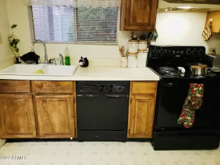 Photo #2: 6458104 Listing