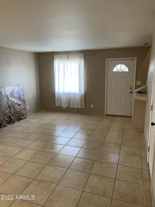 Photo #5: 6458120 Listing 