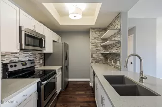 Photo #3: 6458167 Listing