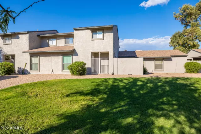 MLS: 6458295 Condo For Sale