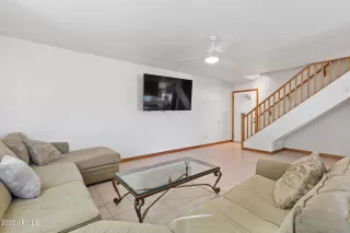 Photo #3: 6458295 Listing