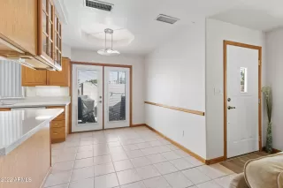 Photo #4: 6458295 Listing