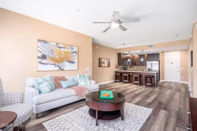 MLS: 6458328 Condo For Sale