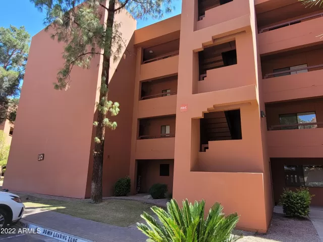 MLS: 6458590 Condo For Sale