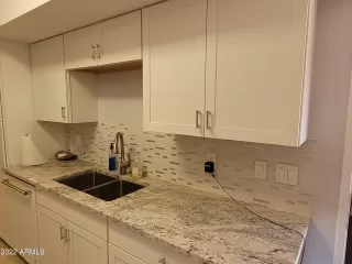 Photo #3: 6458590 Listing 