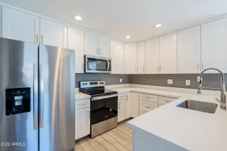 Photo #3: 6458632 Listing