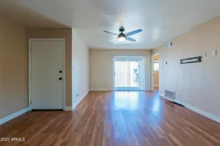 Photo #4: 6458637 Listing