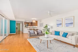 Photo #4: 6458673 Listing