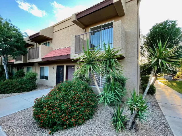 MLS: 6458752 Condo For Sale