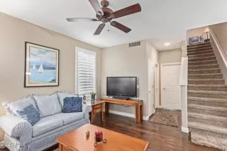 Photo #6: 6458839 Listing 