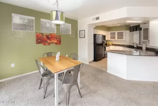 Photo #4: 6458866 Listing