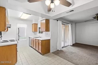 Photo #5: 6458942 Listing 