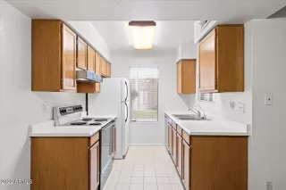 Photo #6: 6458942 Listing 