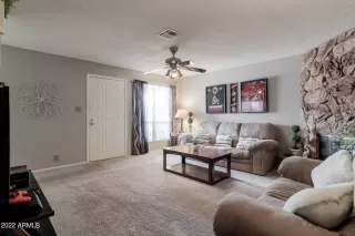 Photo #5: 6458995 Listing