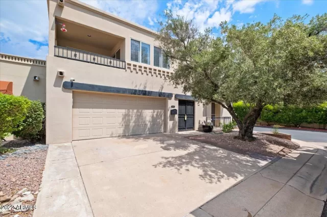 MLS: 6459137 Condo For Sale