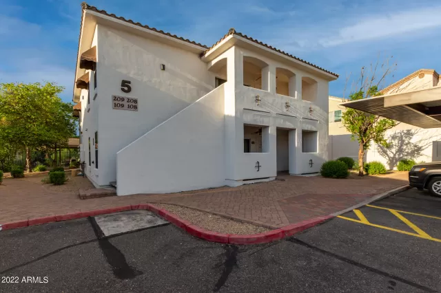 MLS: 6459176 Condo For Sale