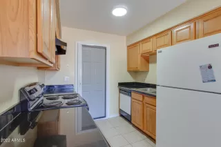 Photo #4: 6459397 Listing