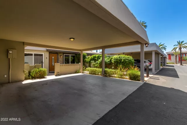 MLS: 6459617 Condo For Sale