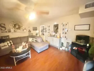 Photo #6: 6459876 Listing