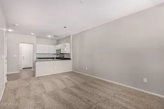 Photo #2: 6459940 Listing 