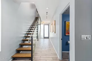 Photo #2: 6459985 Listing