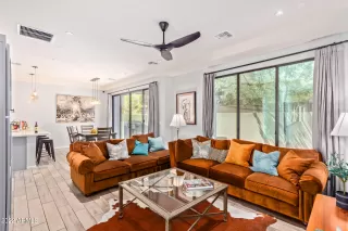 Photo #4: 6459985 Listing