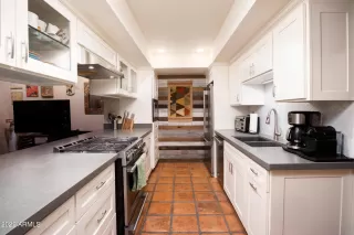 Photo #1: 6460008 Listing 