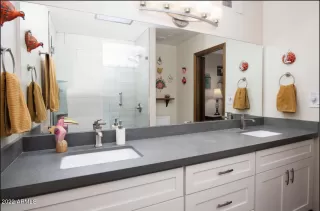 Photo #2: 6460008 Listing 