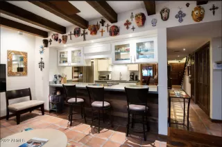 Photo #5: 6460008 Listing 