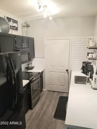 Photo #4: 6460146 Listing 