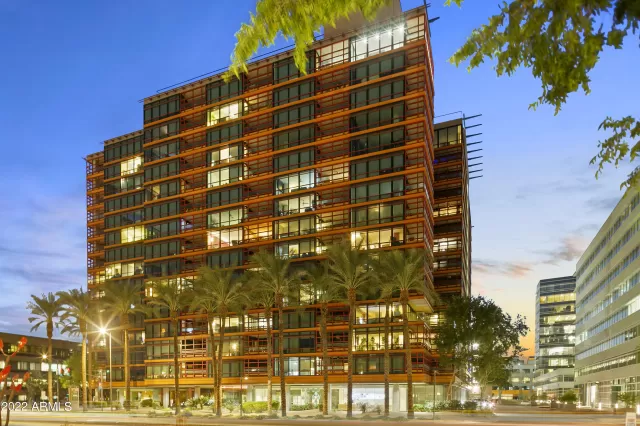 MLS: 6460164 Condo For Sale