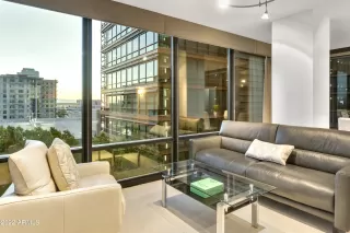 Photo #5: 6460164 Listing