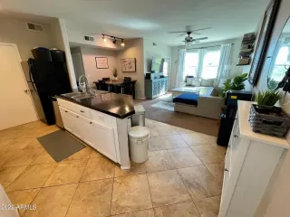 Photo #3: 6460221 Listing 