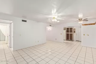 Photo #4: 6460324 Listing 