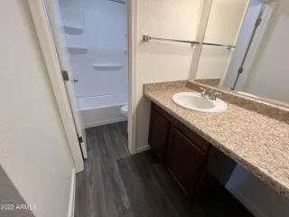 Photo #4: 6460521 Listing