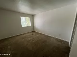 Photo #5: 6460521 Listing